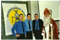 pictures/2002/2002-12-03-herstart-alv